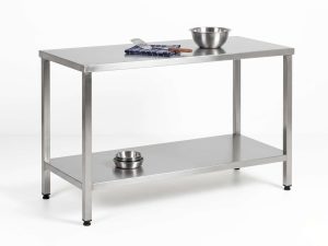 Table tradition à pieds carrés soudés sur mesure Sofinor